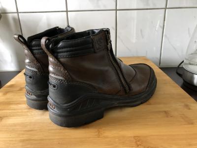 ariat barnyard side zip