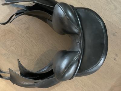 MSFC zadel 17,5 inch wijd image 2