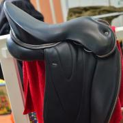 WOW Dressuurzadel 17 inch