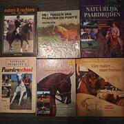 Partij paardenboeken, alles of los te koop