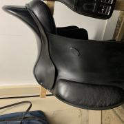Arena hart dressuurzadel 17,5