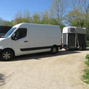 	Paardentaxi, Paardenvervoer vanuit de kop van Noord-Holland