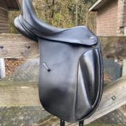 Dressuurzadel Kent en Masters 17,5inch