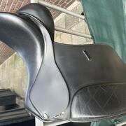 Z.g.a.n. dressuur zadel 