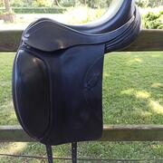 Te koop: Schutte Sentrix zadel 17,5 inch