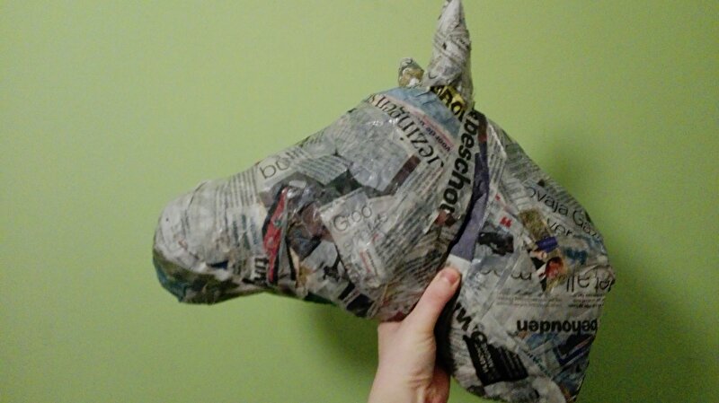 ART] paard van papier-maché • Bokt.nl