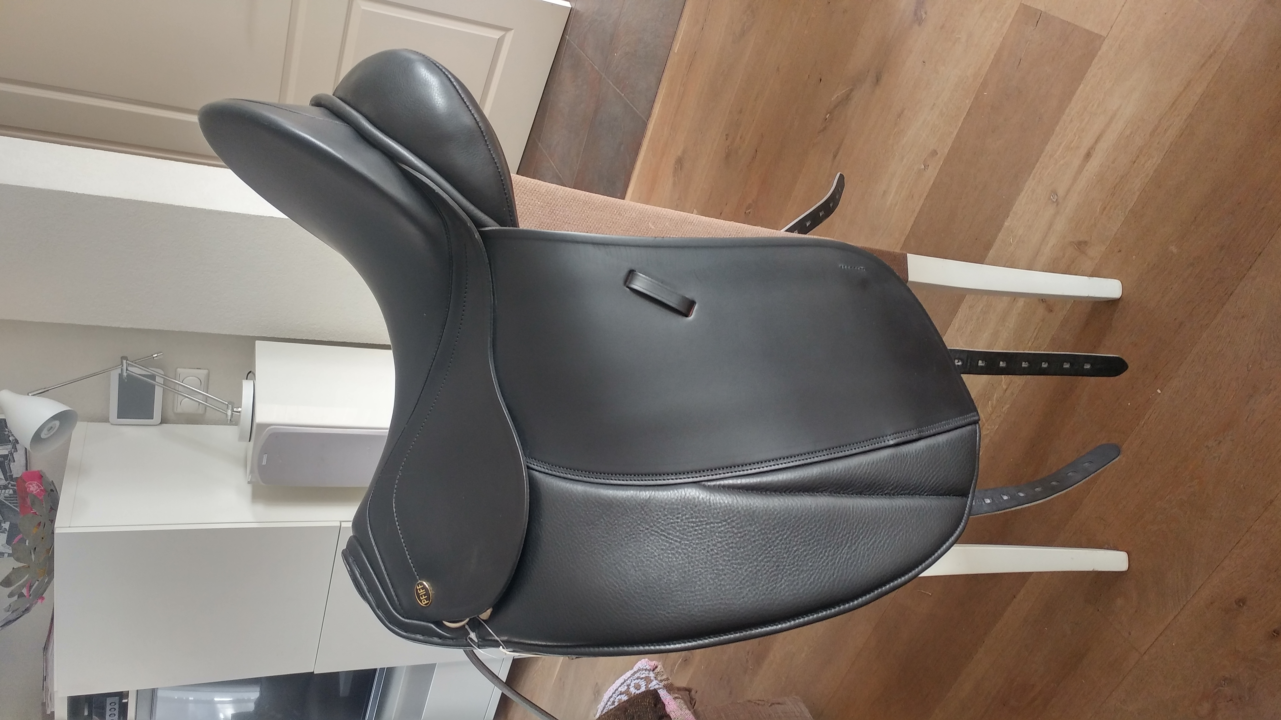 Pfiff Set Completo Per Cavallo E Cavaliere - Sella, Briglia, Testiera E Accessori - Nero, 17,5'' - 5