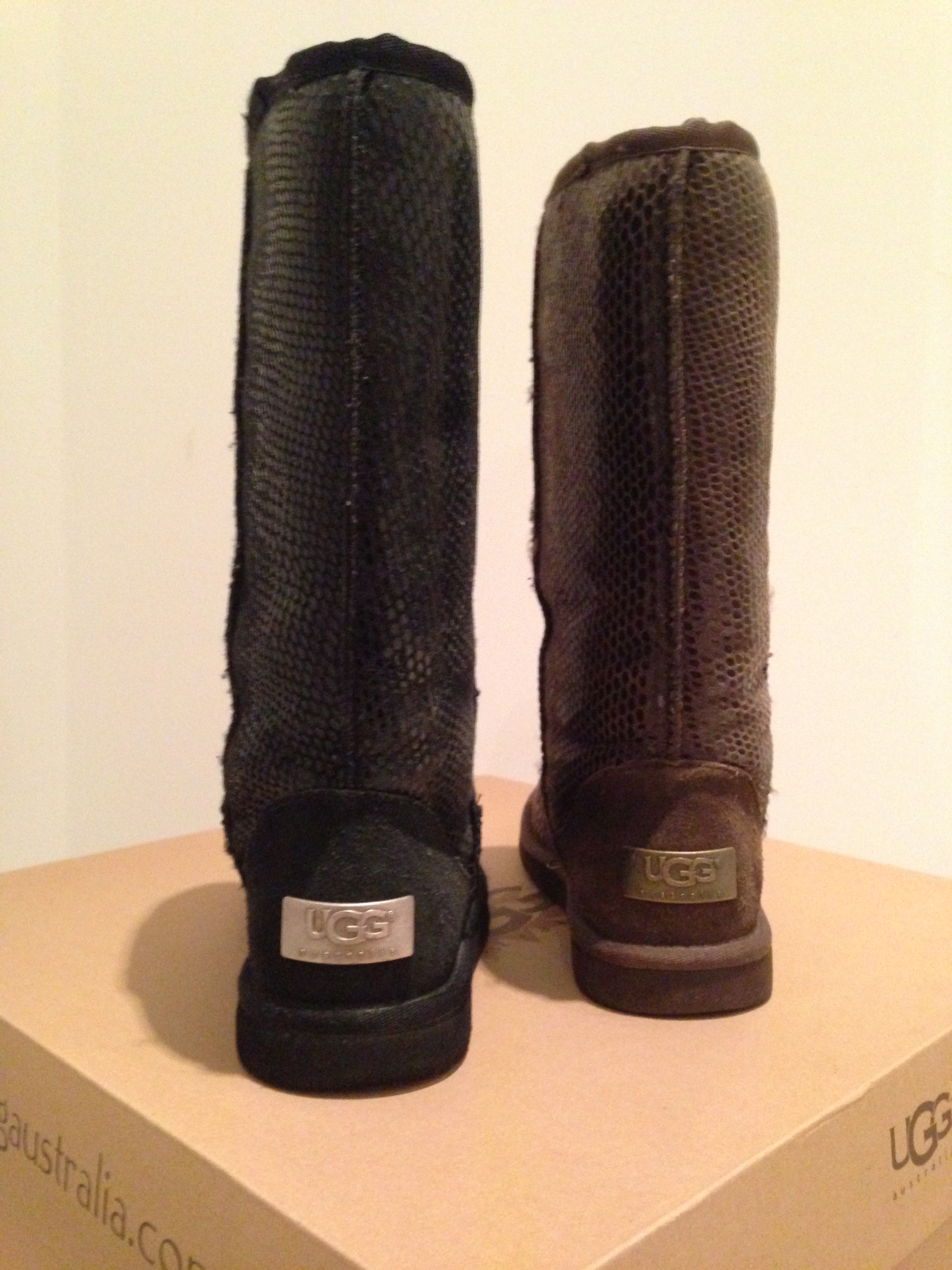 black snakeskin ugg boots