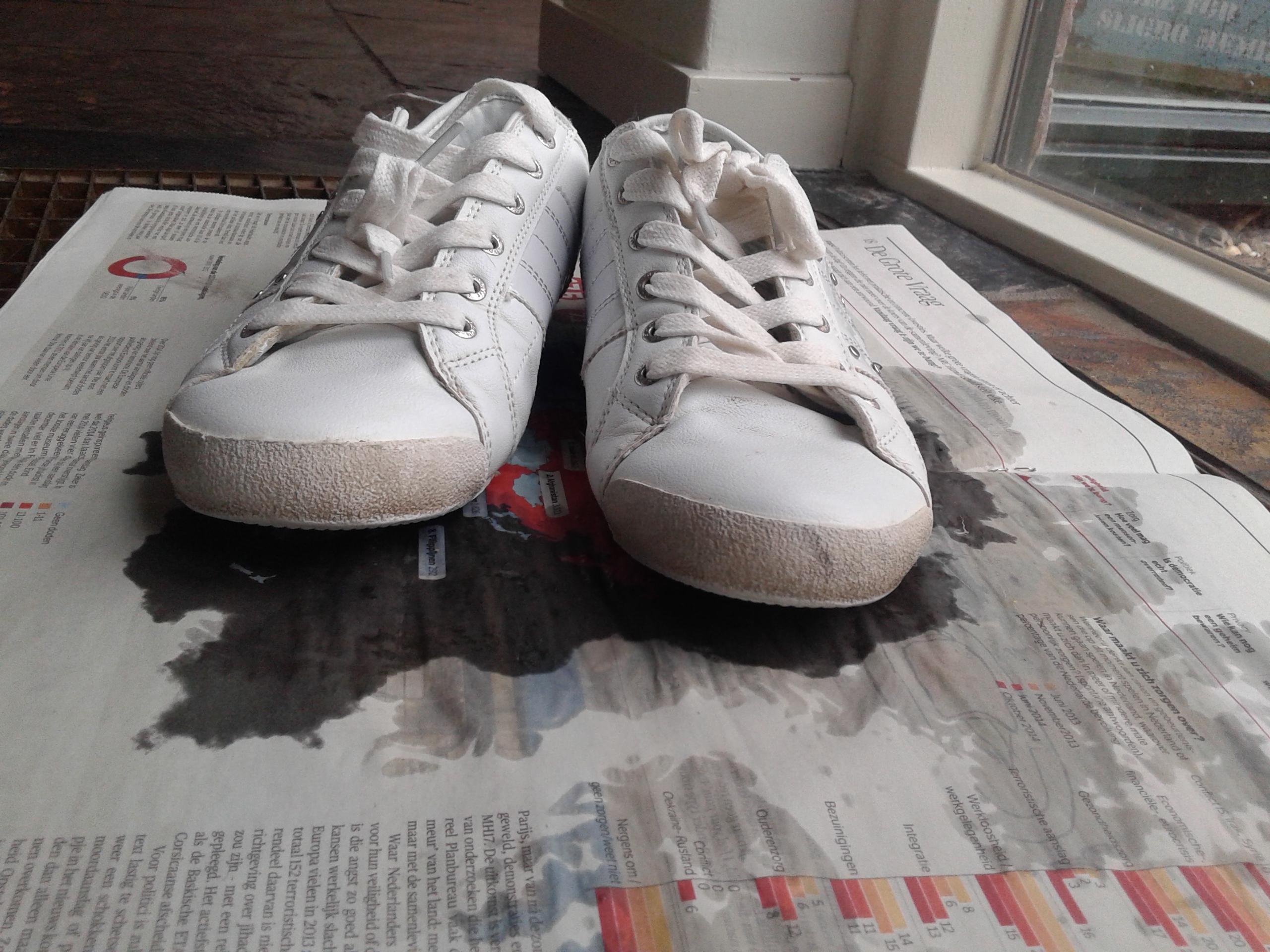 Sneakers schoonmaken: zo doe je het! | Schoenpoetsset.nl