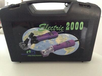 Hauptner Electric 2000 Plus Horse Clipper burgundy
