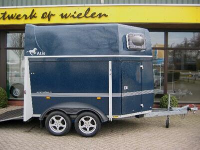 Humbaur Atis volpolyester Met Zadelkamer Bokt nl Humbaur Atis volpolyester Met Zadelkamer Bokt nl
