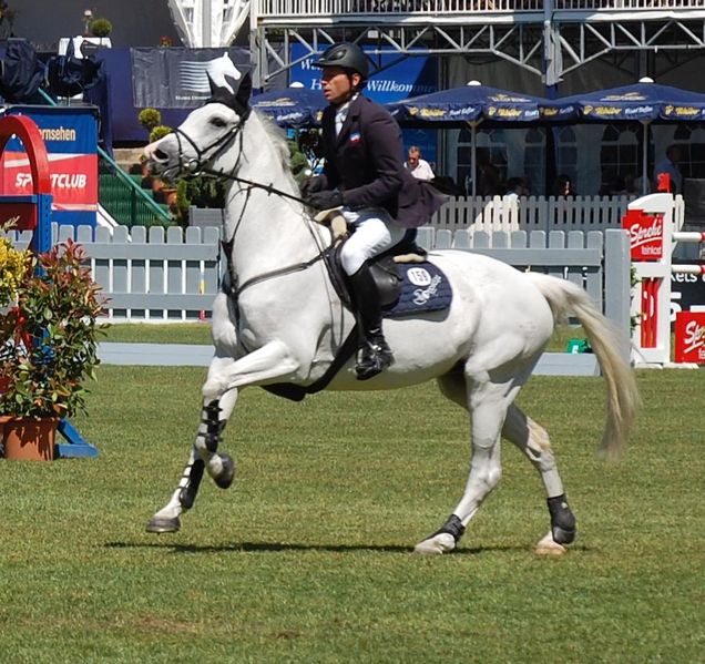 Bestand:Carsten-Otto Nagel met Corradina CSI 5 Hamburg.JPG