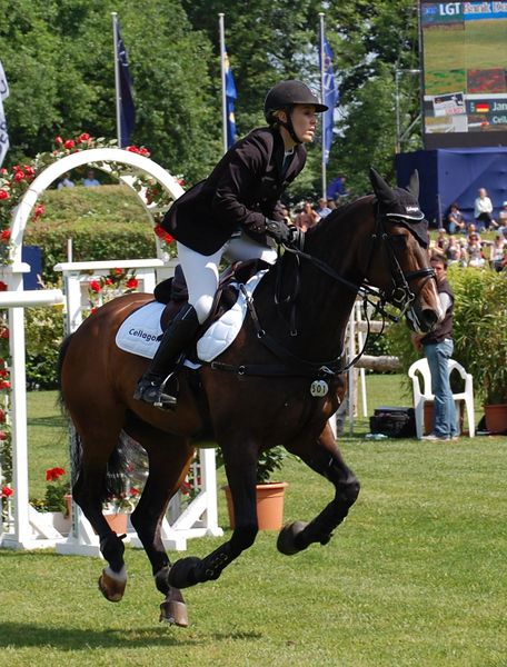 Bestand:Janne Friederike Meyer met Lambrasco CSI 5 Hamburg.JPG